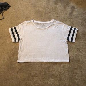 American Eagle oversized crop tee